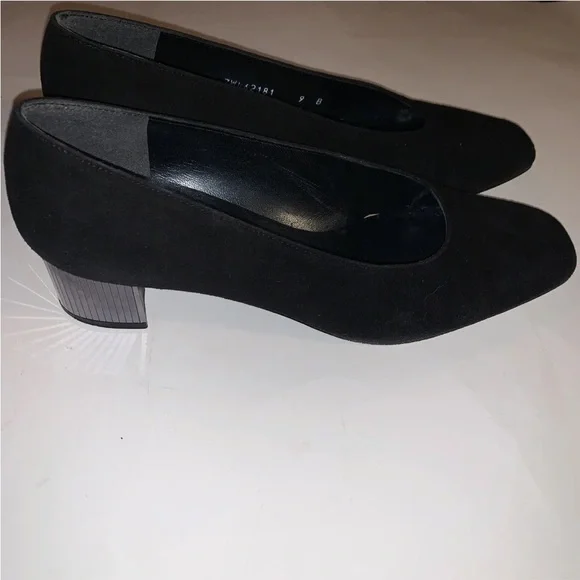 Vintage Stuart Weitzman Black Suede Mirrored Heels Square Toe Women’s Sz 9 - Picture 2 of 6